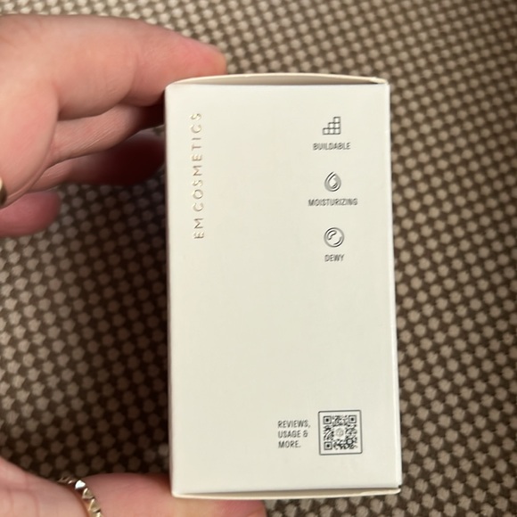 EM Cosmetics Color Drops Serum Blush in Rose Milk - Picture 7 of 10